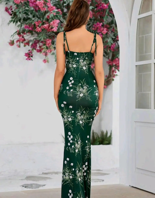 Load image into Gallery viewer, Adora Aura Floral Dress
